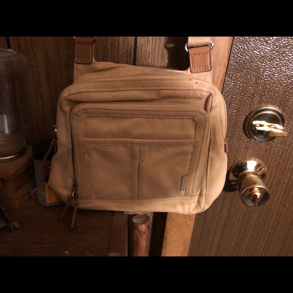 Purses - Picture 5 of 8